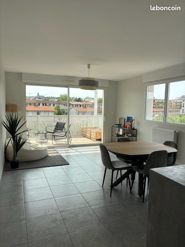 Appartement 3 pièces 72 m² · à Onet-le-Château · 72 m² · 825 €