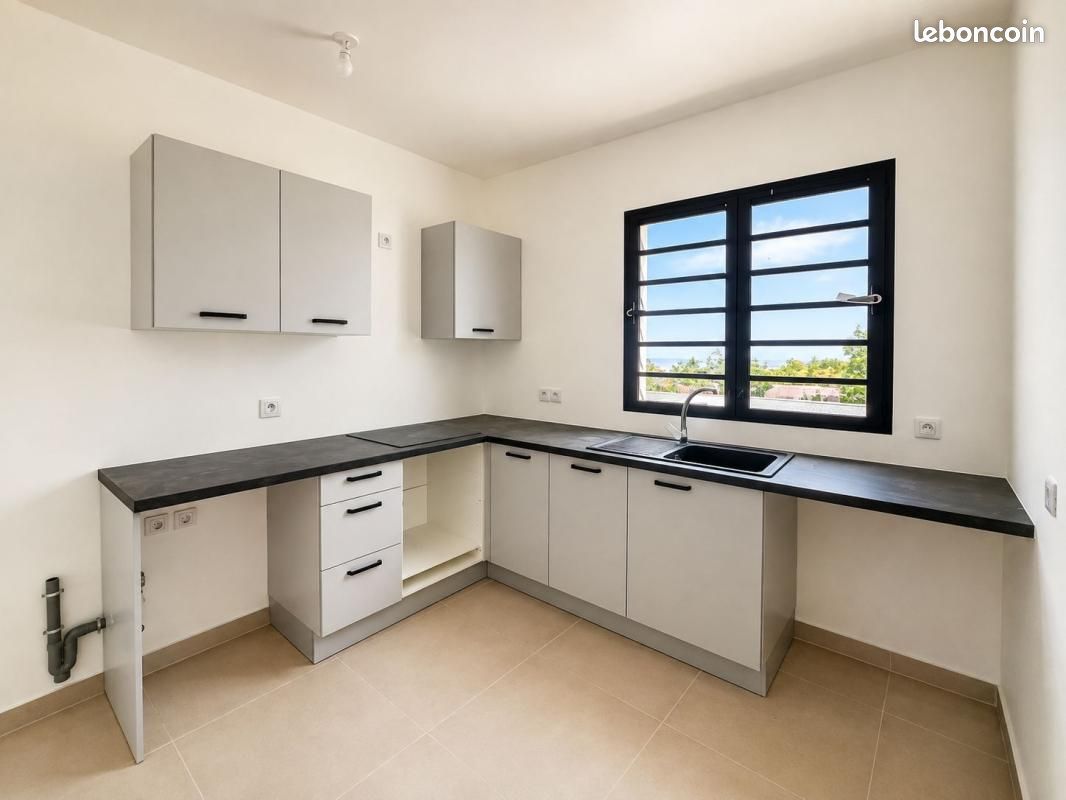 Maison 4 pièces 89 m² · à Saint-Pierre · 89 m² · 1 580 €/mois