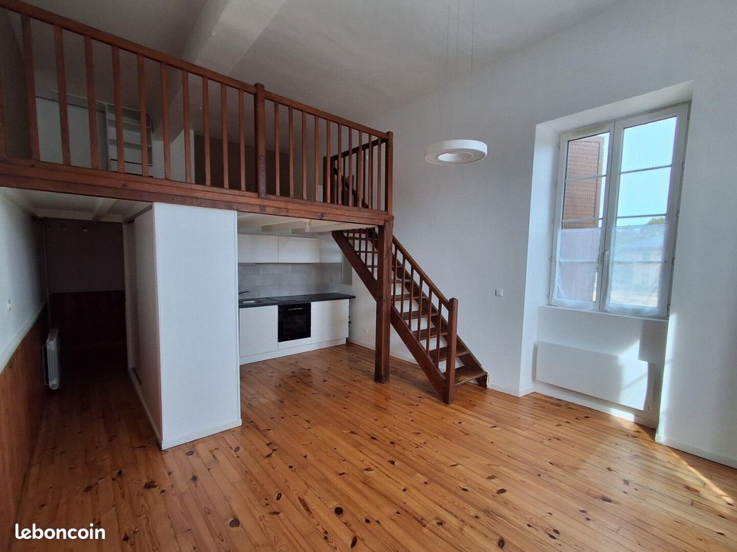 Appartement 1 pièce 46 m² · à Nivollet-Montgriffon · 46 m² · 354 €/mois