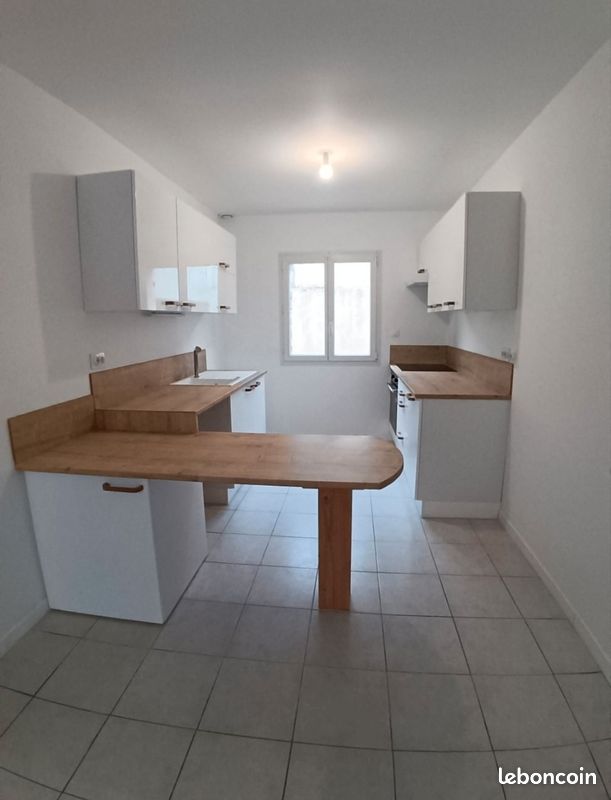 Maison 5 pièces 90 m² · à Mézières-sous-Lavardin · 90 m² · 650 €