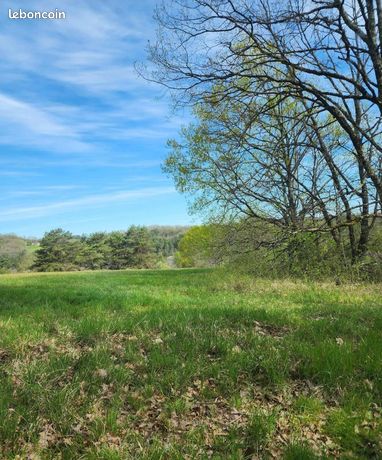 Terrain 2 215 m² Mensignac