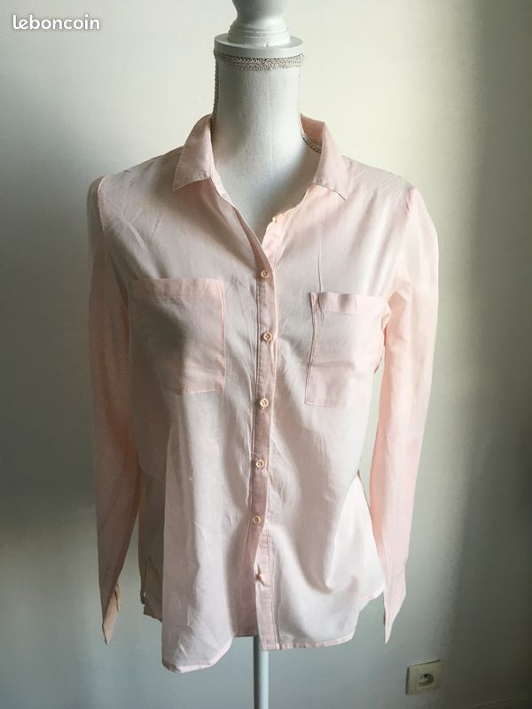 Vero Moda chemise rose pâle avec poches plaquées sur le devant