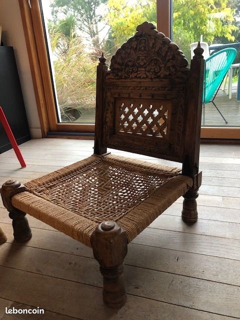 Fauteuil bas de type asiatique (image 1)