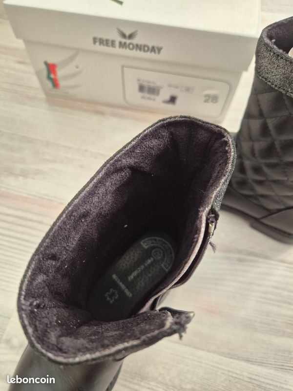 Bottes noire neuve 28 free monday (image 5)