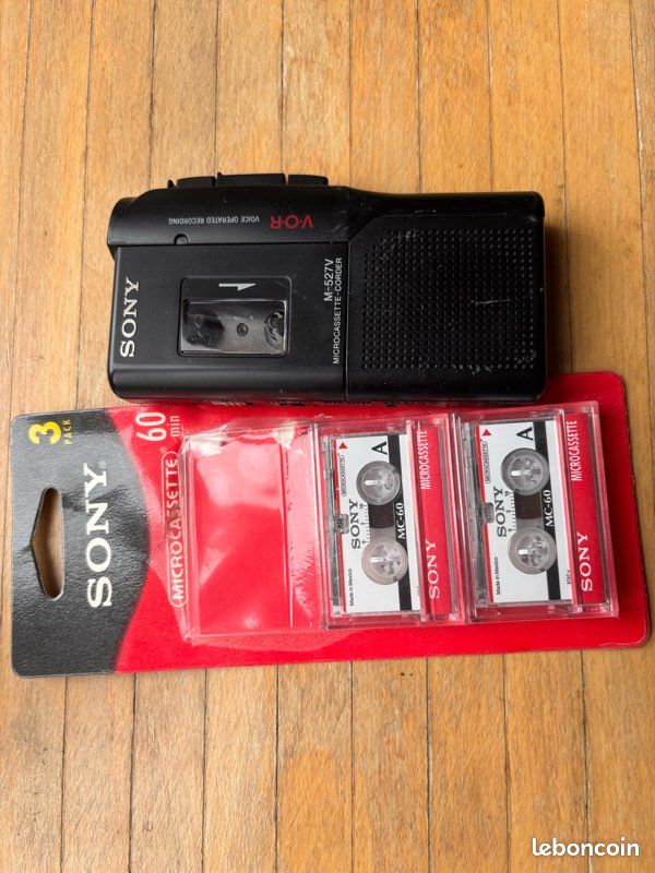 Sony 2 Dictaphone MicroCassette micro cassette recorder (Gebraucht) in Genève für CHF 28.95