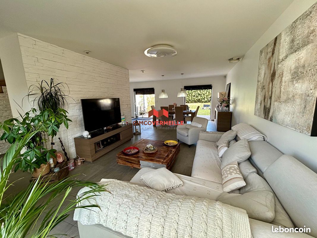 Maison 7 pièces 180 m² · à Carrières-sous-Poissy · 180 m² · 696 000 €