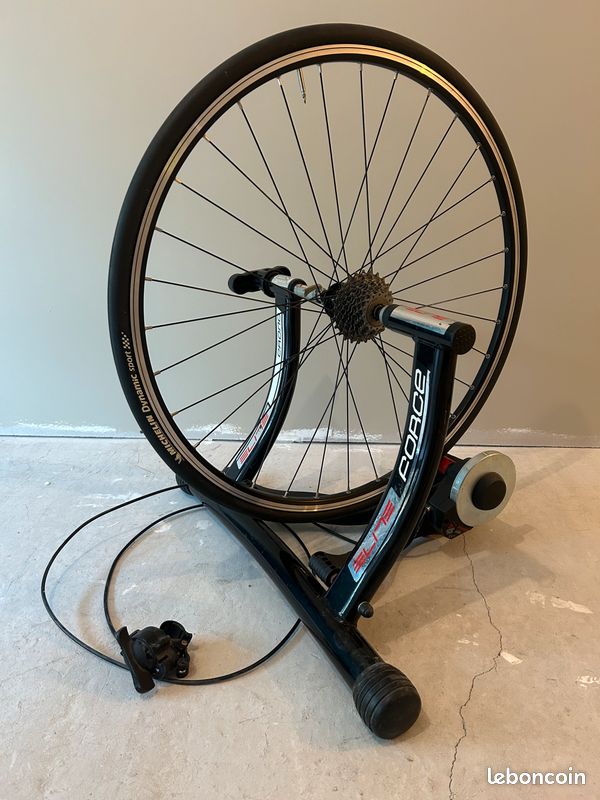 Home Trainer Elite Chrono avec roue arrière (image 1)