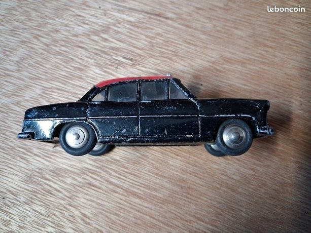 DINKY TOYS - SIMCA ARIANE TAXI - Ref 24 ZT / 542 + BOITE ORIGINALE en Bon Etat
