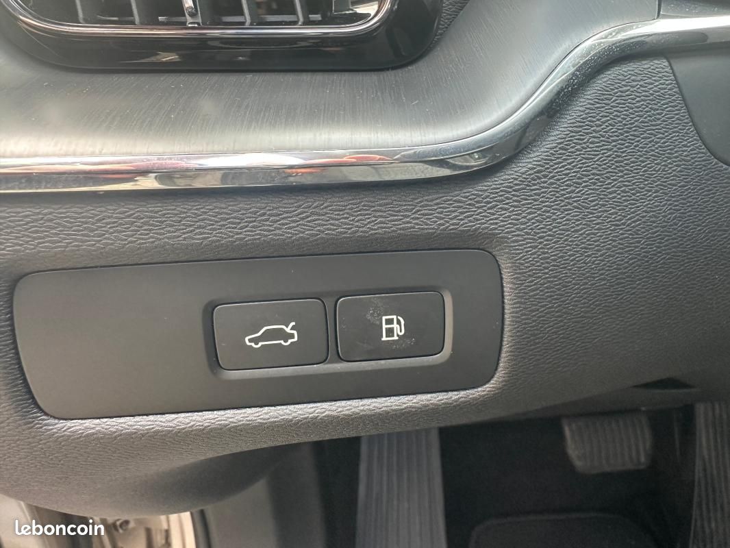 Volvo XC60 T6 AWD Hybride rechargeable 253 ch+145 ch Geartronic 8 Start (image 13)