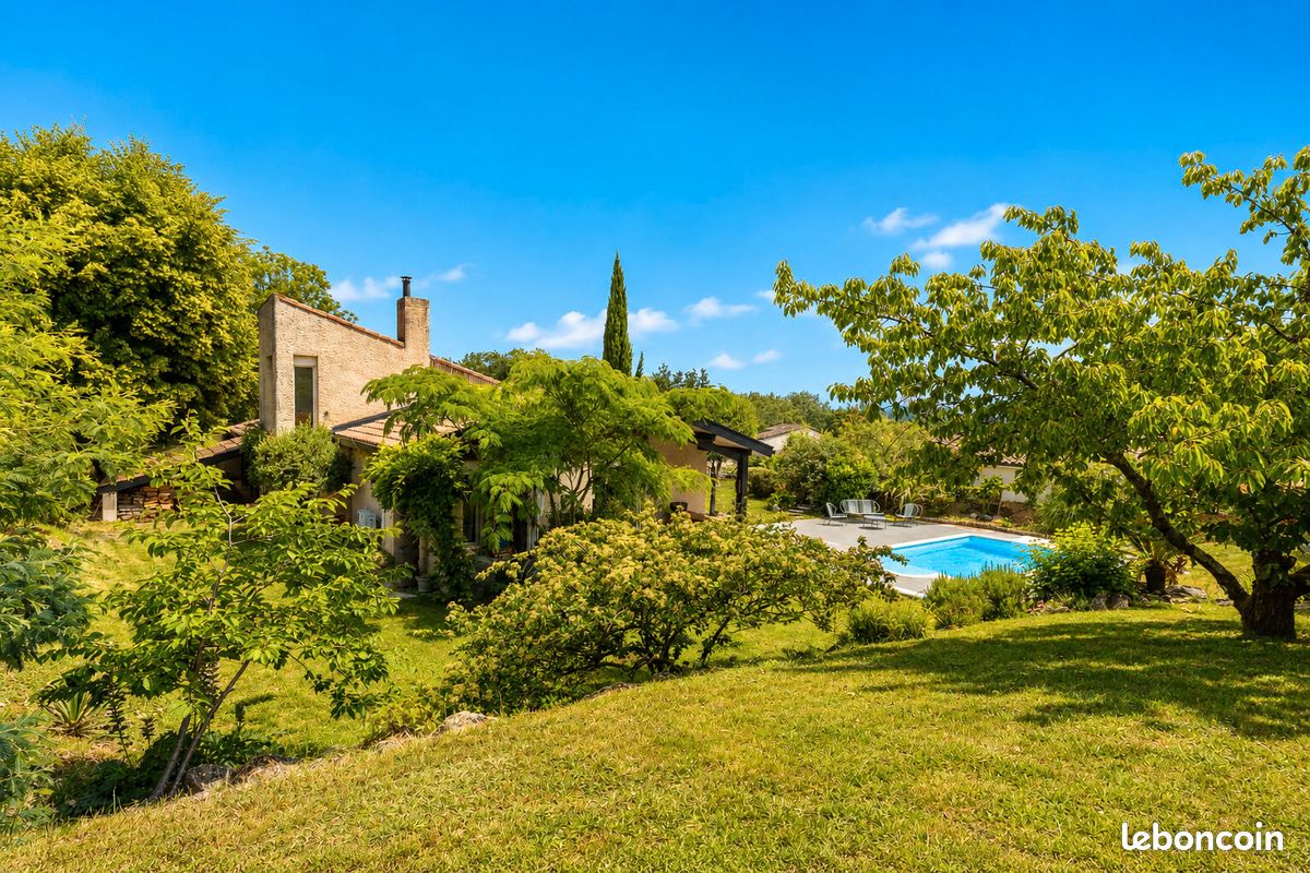 Maison 5 pièces 150 m² · à Vacquiers · 150 m² · 420 000 €