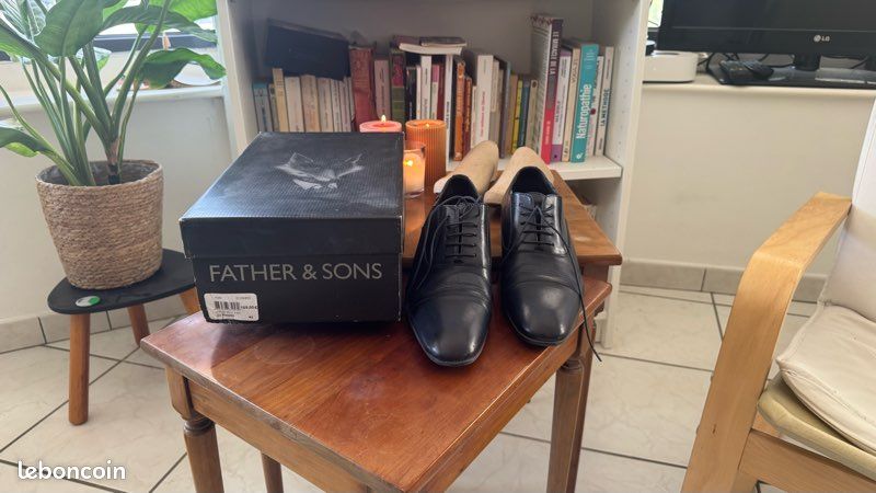 Chaussures Father and Sons en cuir bleu nuit-41 (image 1)