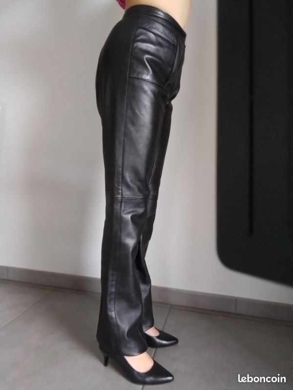 Vds pantalon cuir Très bon état Vêtements