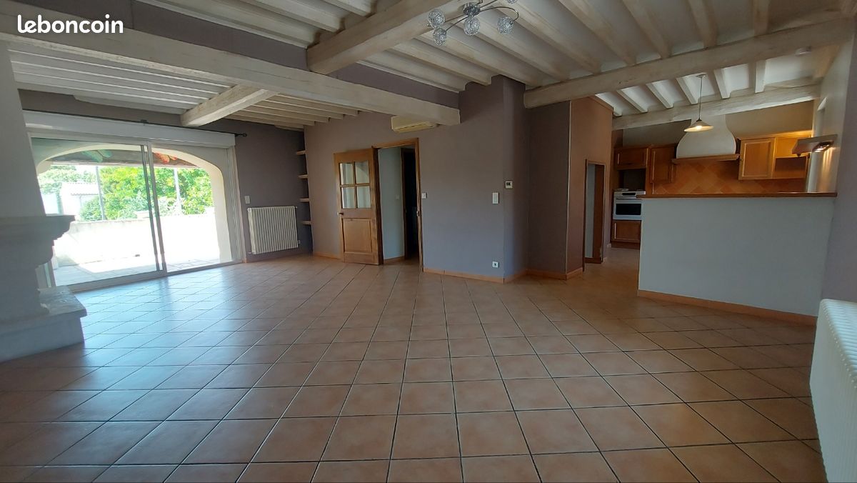 Appartement 3 pièces 110 m² · à Mondragon · 110 m² · 190 000 €