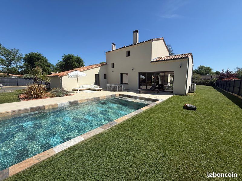 Maison 8 pièces 178 m² · à Le Pian-Médoc · 178 m² · 830 000 €