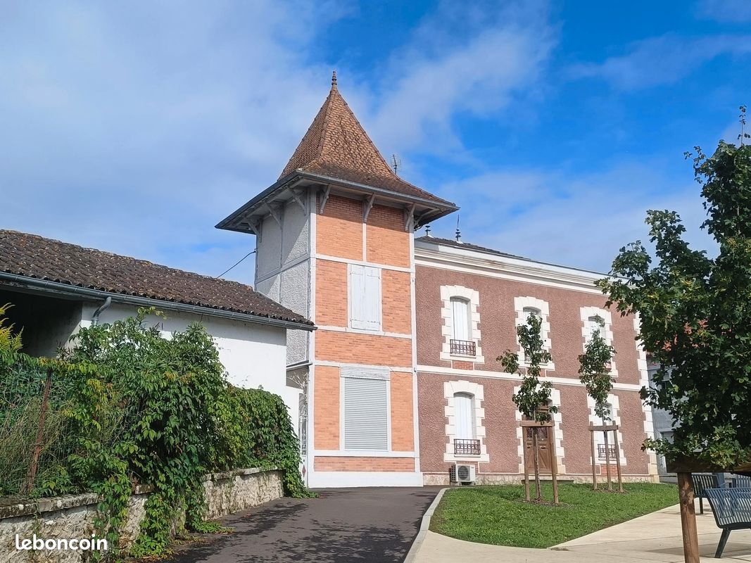 Maison 7 pièces 200 m² · à Souprosse · 200 m² · 238 000 €
