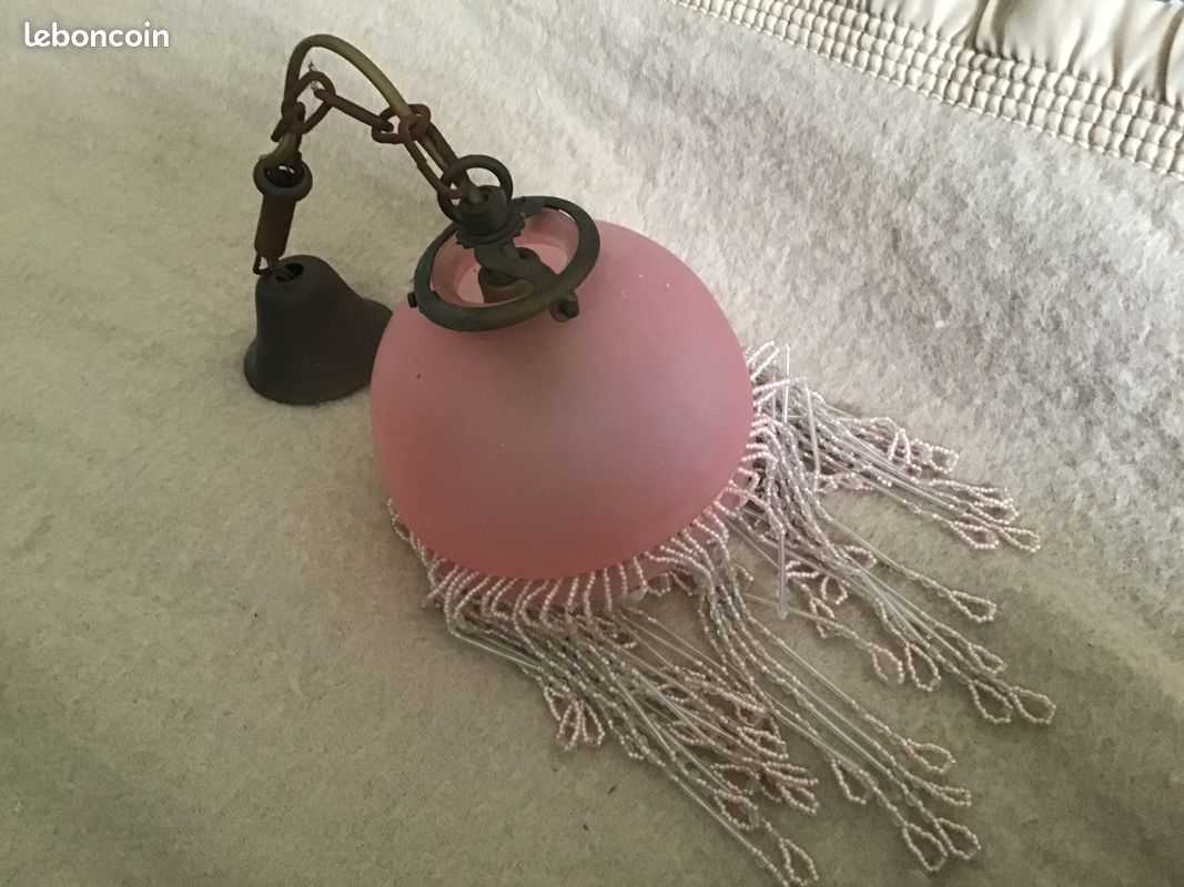Plafonnier Vintage Art Déco Boule Verre Opaque Motifs Floraux - France