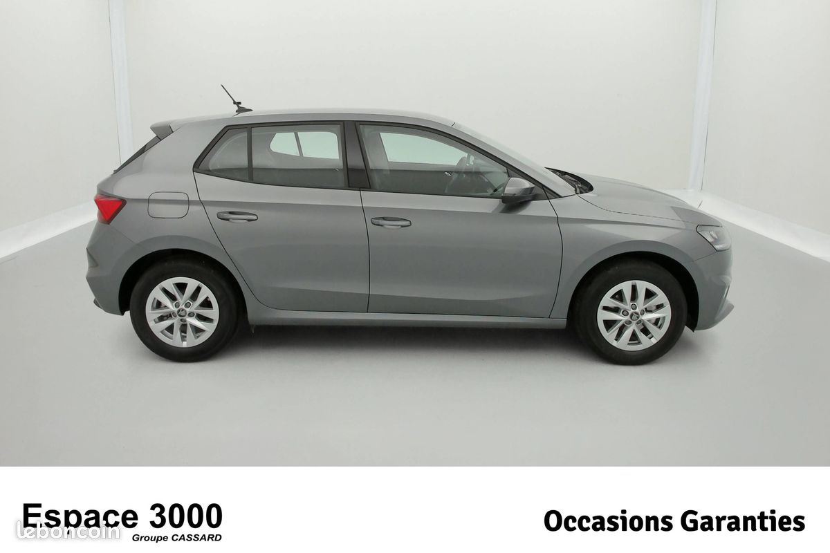 SKODA Fabia 1.0 TSI 95 ch EVO 2 BVM5 Selection (image 3)