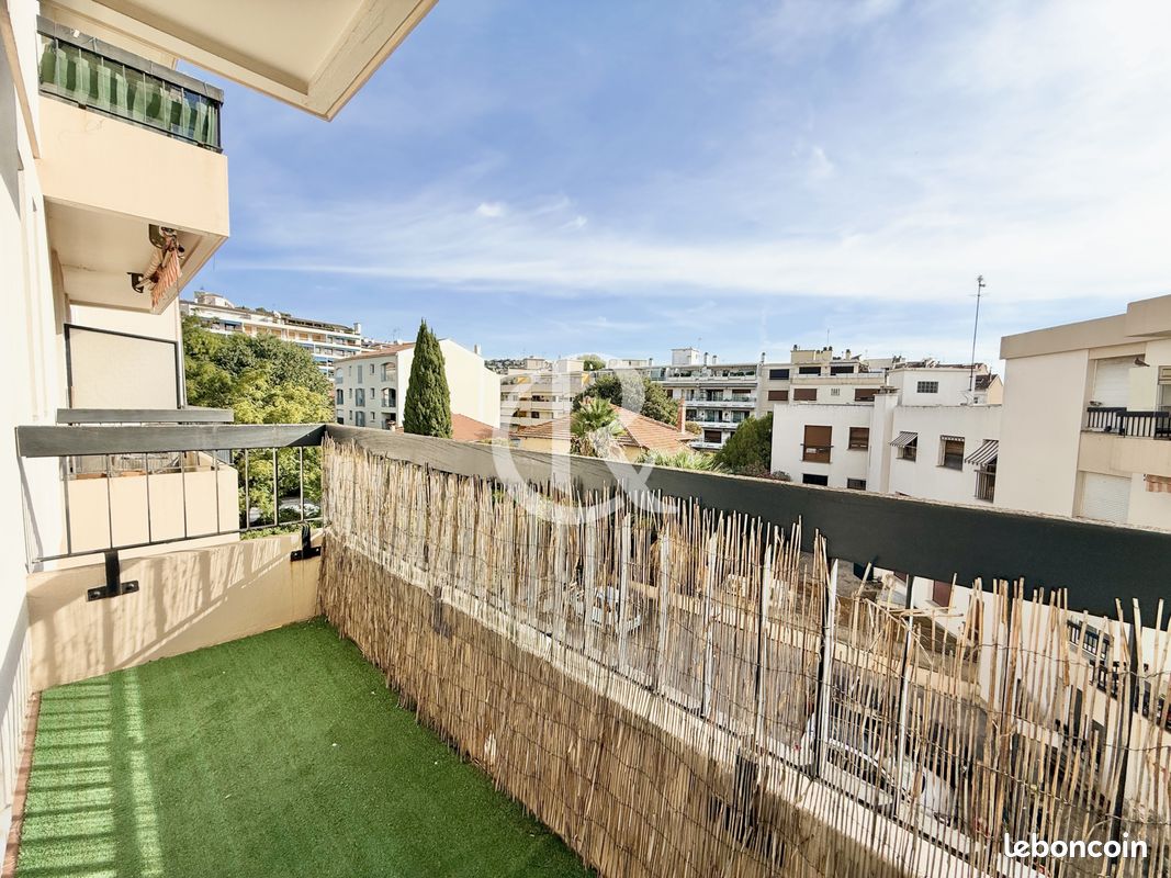 Appartement 1 pièce 17 m² · à Hyères · 17 m² · 89 000 €