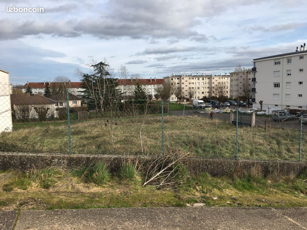 Terrain constructible Avallon · 19 000 €