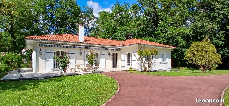 Maison 6 pièces 210 m²