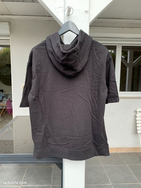 Sweat-shirt à capuche manches courtes (image 2)