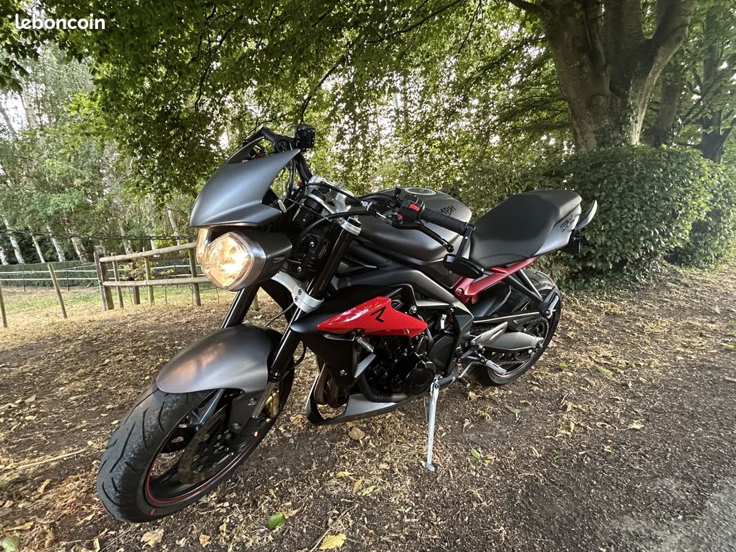 Triumph Street Triple R ABS 675 2016 11300kms (image 3)