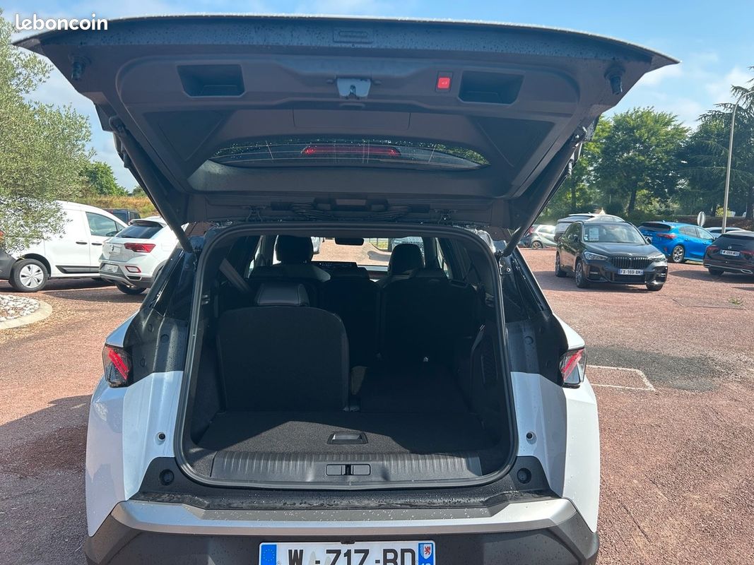 Peugeot 5008 E-145 DCS6 GT 7 PLACES - Pack 360° Vision & Drive Assist Plus (image 17)