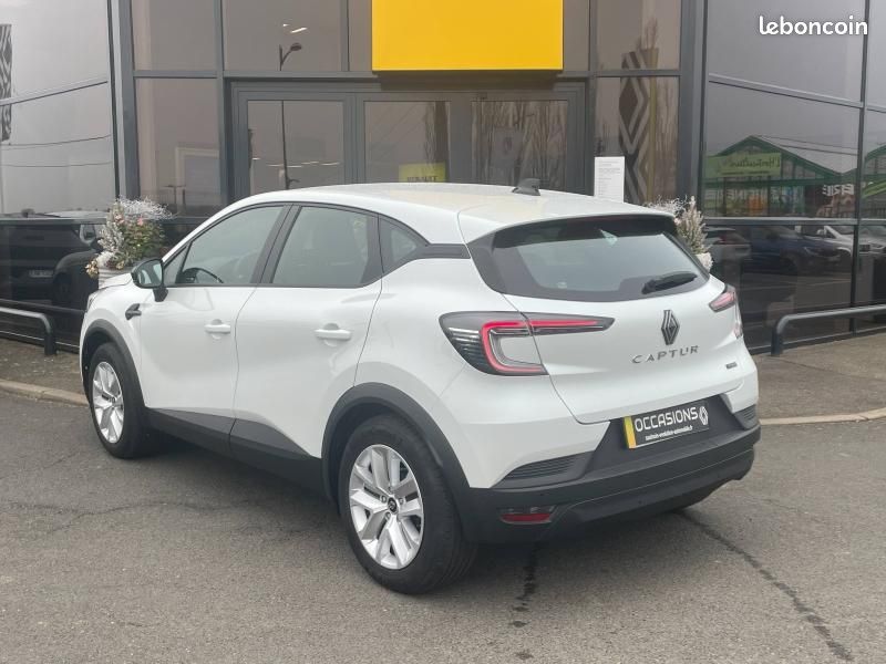 Renault Captur 1.6 E-Tech full hybrid 145ch Evolution (image 4)
