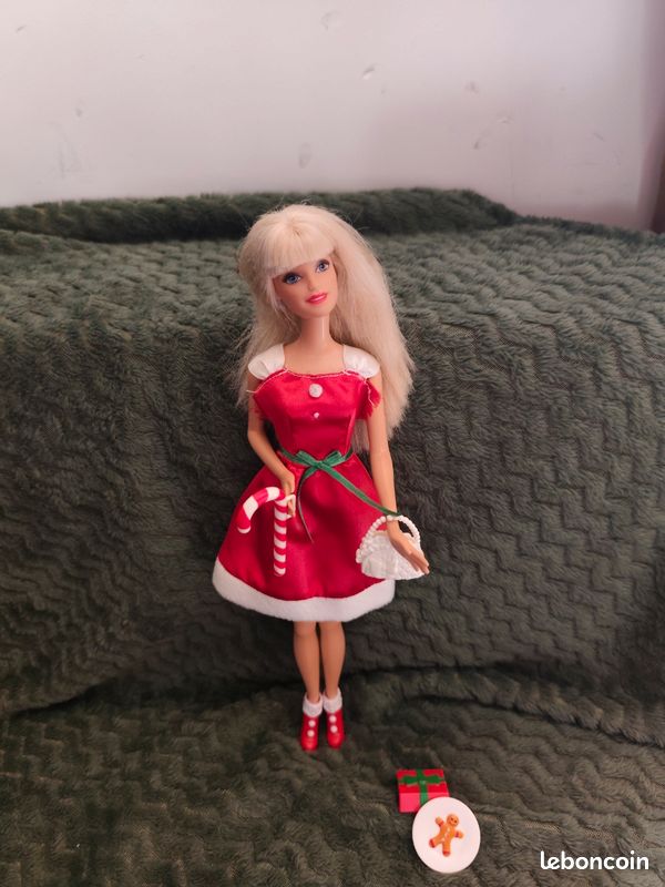 Barbie mère Noël (image 1)