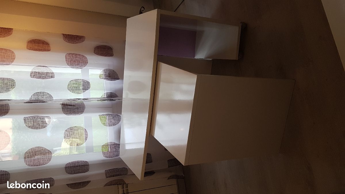 Bureau (image 6)