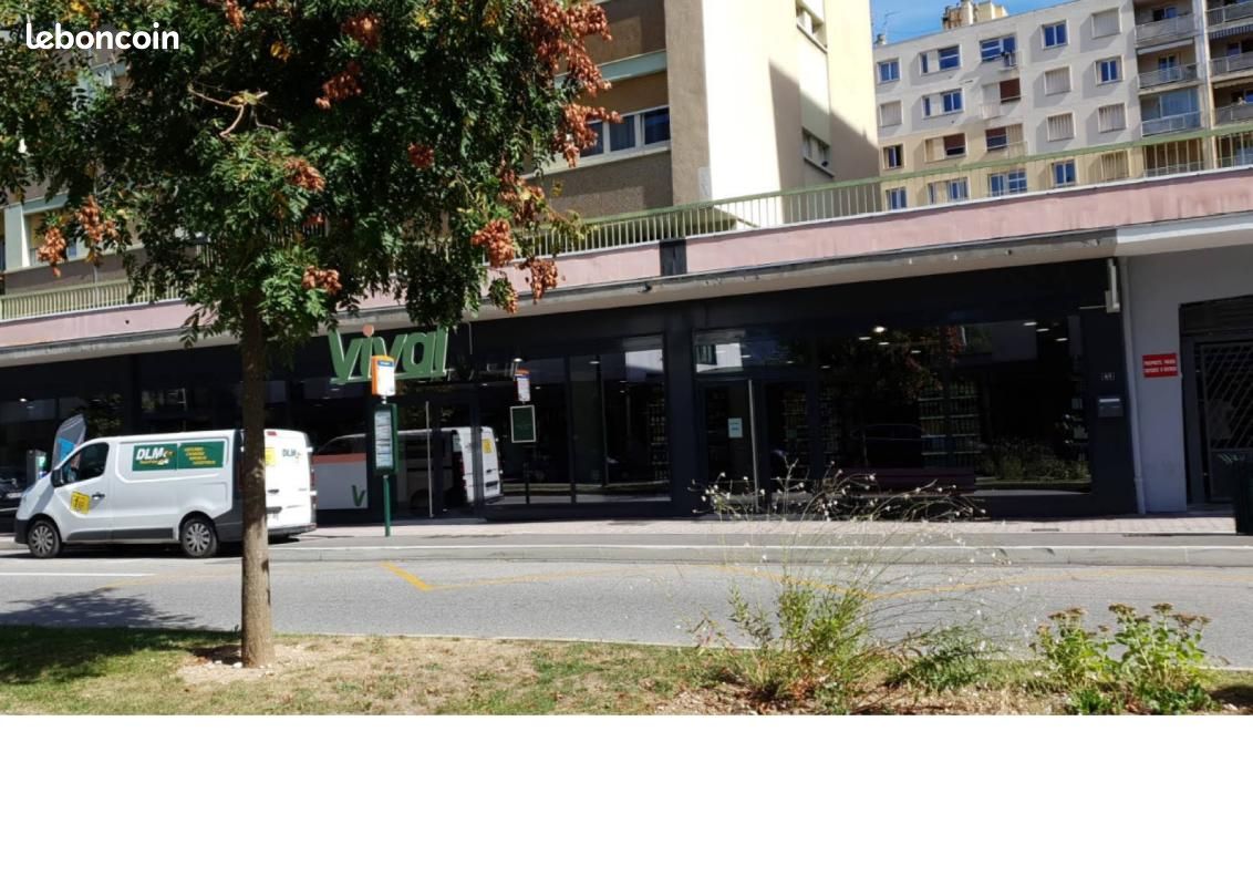 Parking 10 m² · à Aix-les-Bains · 10 m² · 76 €/mois
