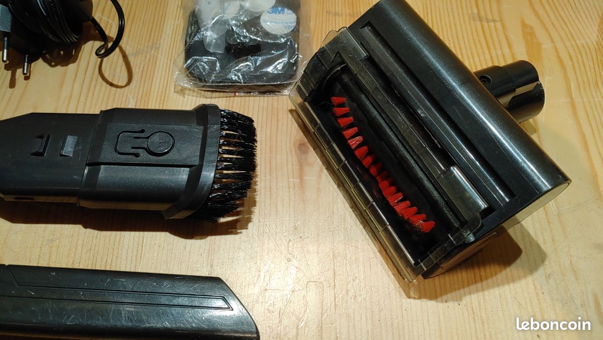 🔋 Aspirateur sans fil LEBON complet avec ses accessoires (image 6)