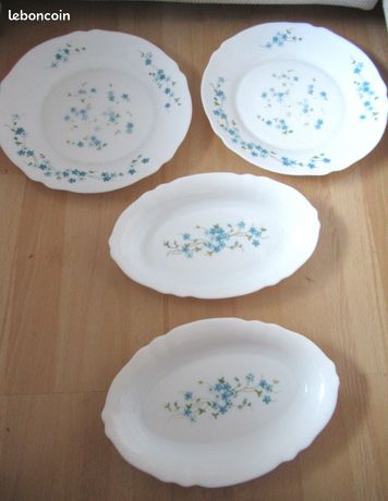 Lot 18 Assiettes Arcopal Veronica Myosotis - 12 Creuses + 6 Dessert - Fleurs Bleues