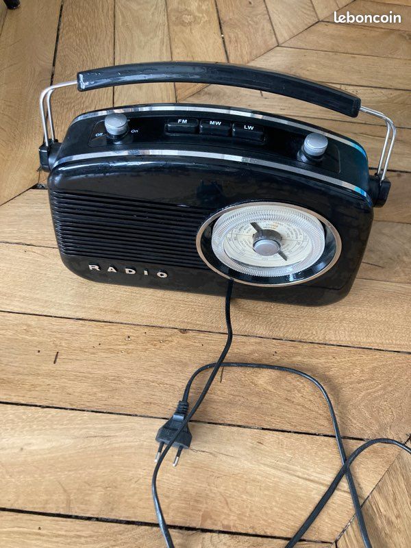 Radio vintage la chaise longue (image 1)