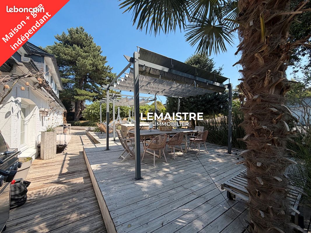 Maison 12 pièces 234 m² · à Octeville-sur-Mer · 234 m² · 735 000 €
