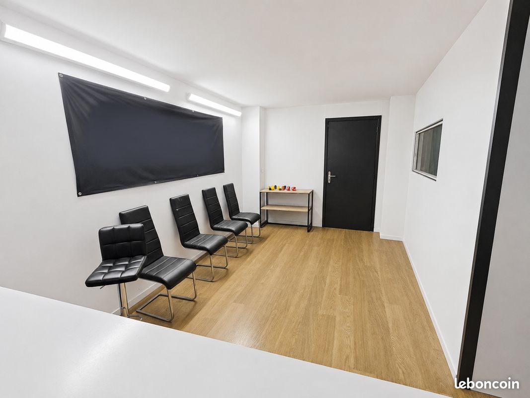 LOCAL 600 m2 / BUREAUX 200 m2 (image 16)