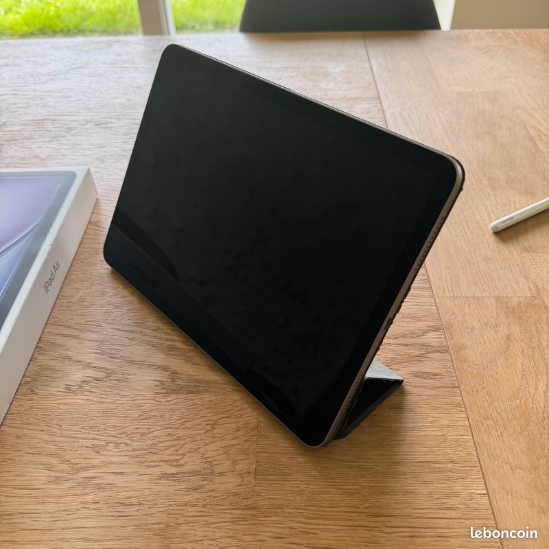 IPad Air M2 256Go 11 pouces avec cable et boite d'origine sous garanti (image 6)