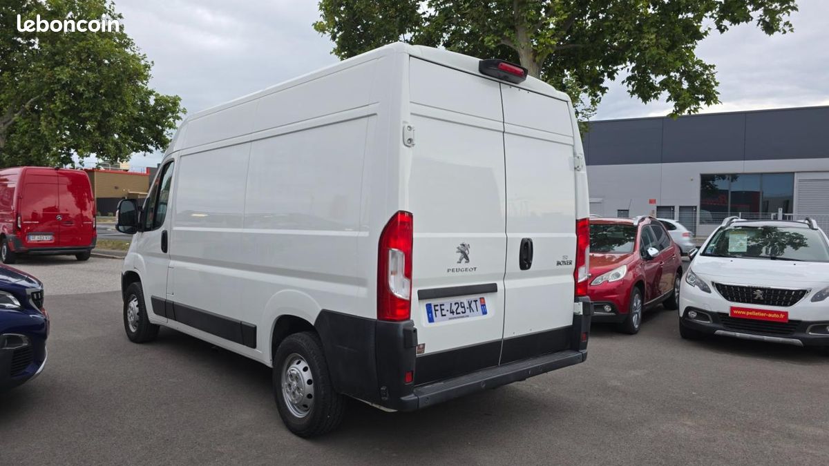 Peugeot Boxer Fourgon Surélevé 333 L2H2 Pack Clim Nav HDi 130 (image 9)