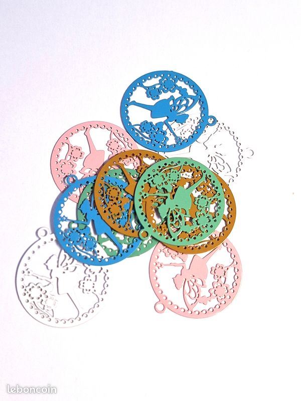 Lot de 10 breloques "fée" (image 1)