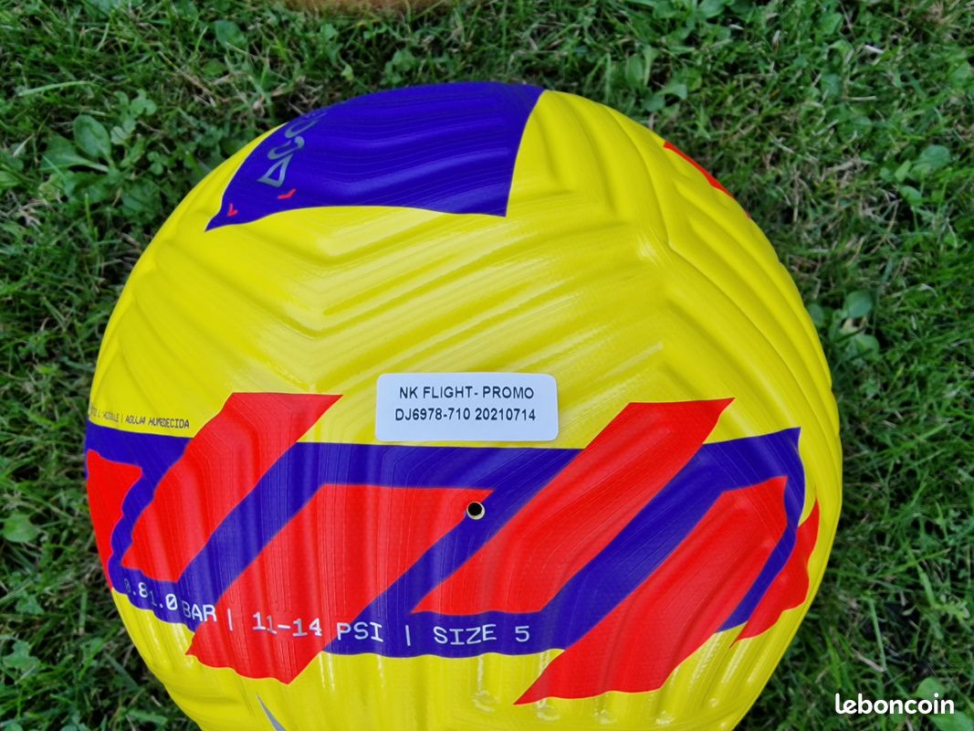 ⚽ Ballon de football Nike Performance, FIFA Quality PRO, 100% NEUF jamais utilisé (image 2)
