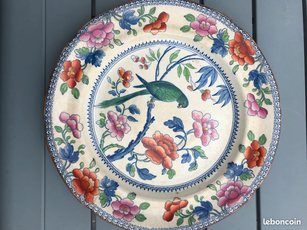 Assiette en terre de fer (image 1)