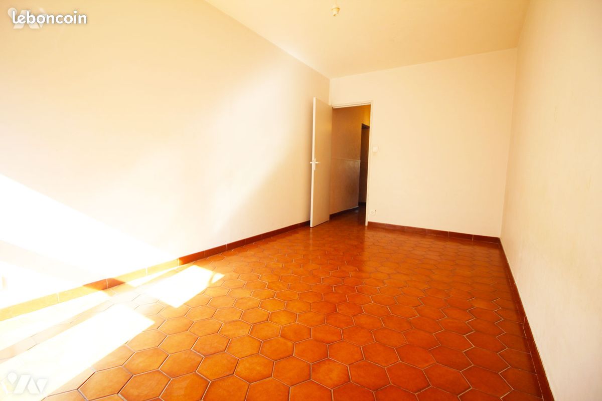Appartement 3 pièces 70 m² · à Aix-en-Provence · 70 m² · 189 000 €