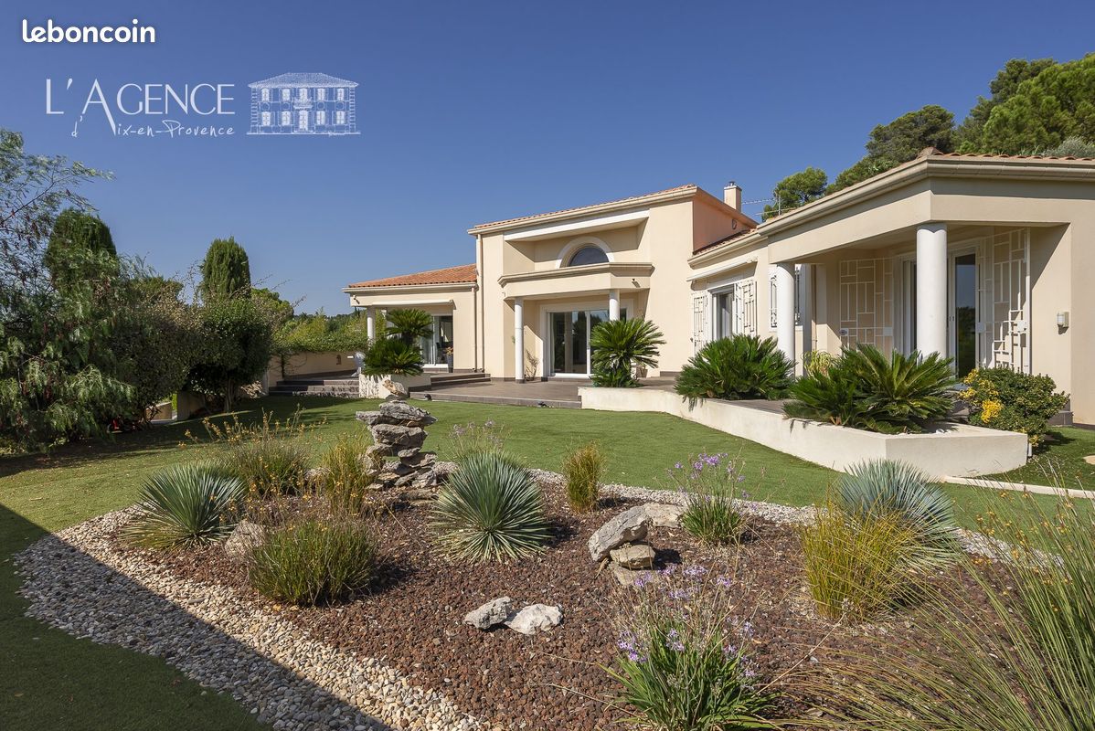 Maison 6 pièces 232 m² · à Marseille · 232 m² · 1 060 000 €