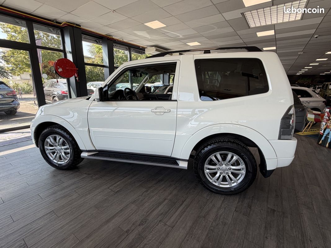 Mitsubishi Pajero 3,2L DI-D 190Ch 94 399Km (image 5)