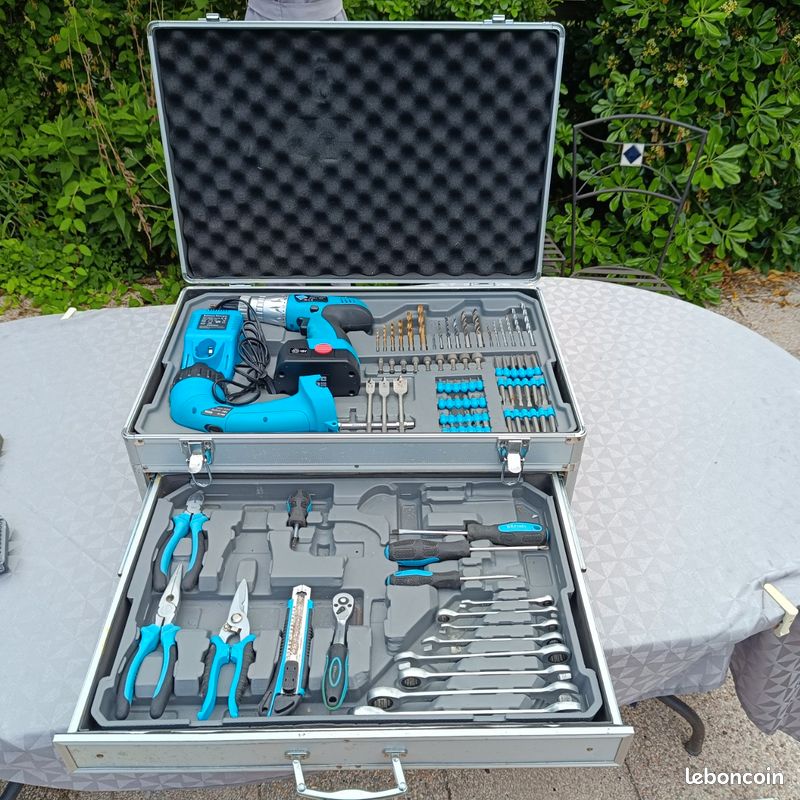 Énorme valise d'outils (image 6)