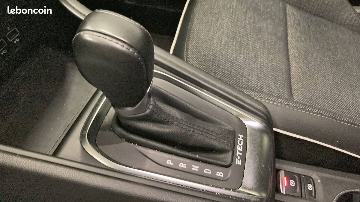 Renault captur e tech full hybrid 145 techno (image 16)