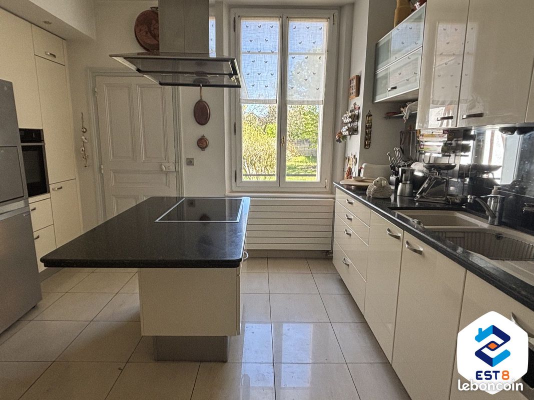 Maison 5 pièces 141 m² · à Compiègne · 141 m² · 535 000 €