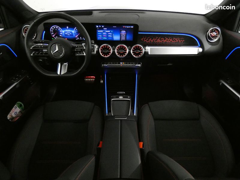 Mercedes GLB 200 d AMG Line (image 11)