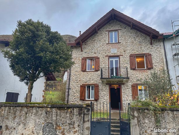 Maison 8 pièces 159 m²