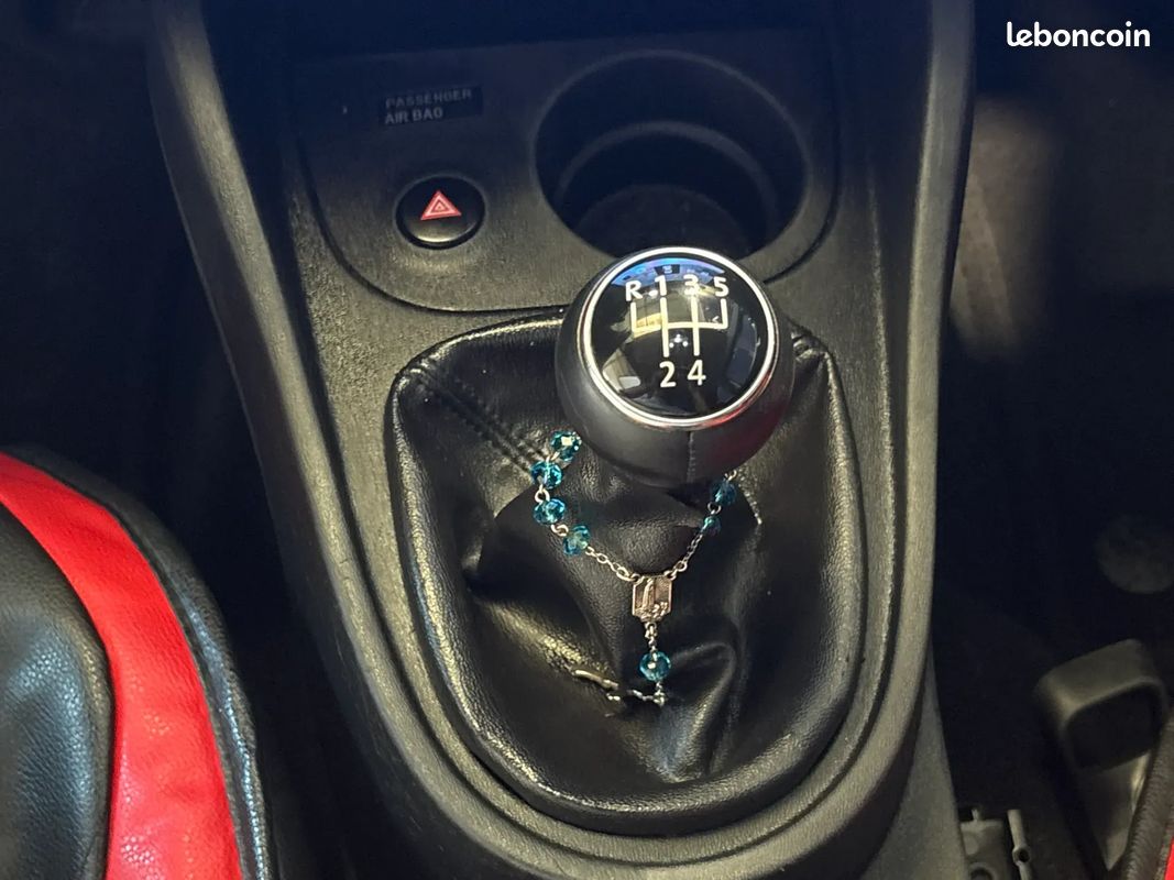 SEAT Leon 1.6 D 105ch Style - 2012 - 171 500 km - CarPlay - Faible km (image 22)